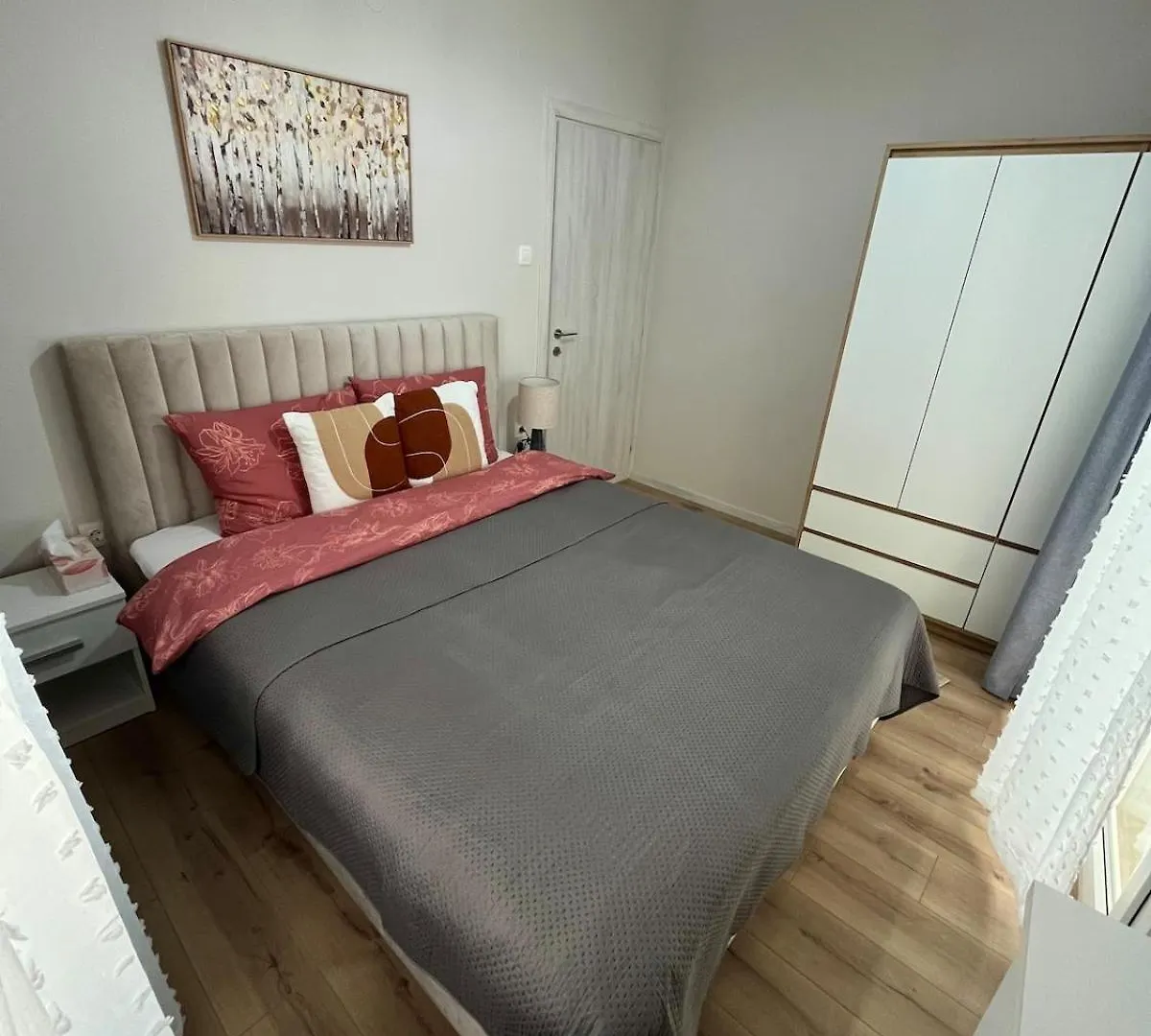 2Bdr Cozy Apartment - Near Waterfront And Metro Thessaloniki