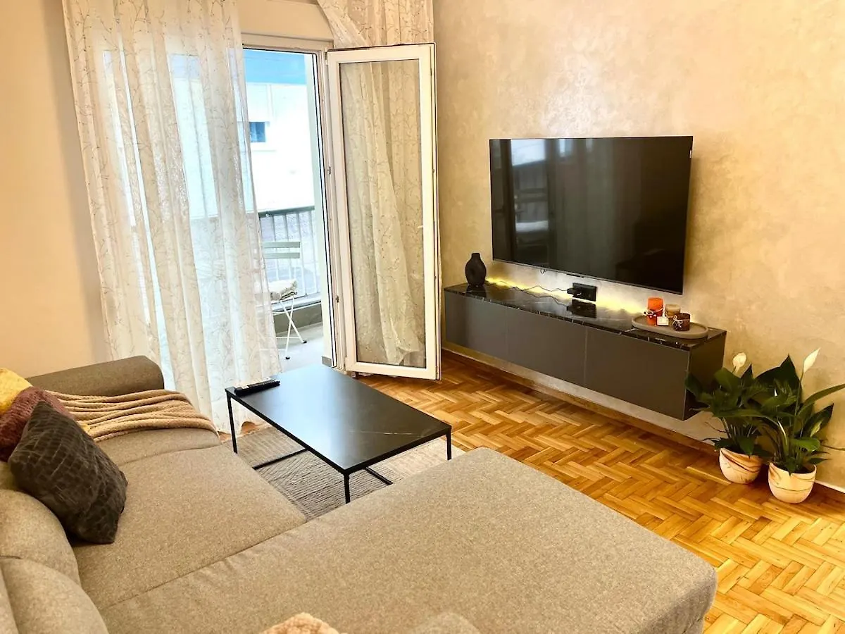 2Bdr Cozy Apartment - Near Waterfront And Metro Thessaloniki Greece