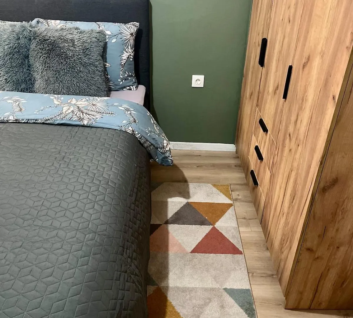 2Bdr Cozy Apartment - Near Waterfront And Metro Thessaloniki