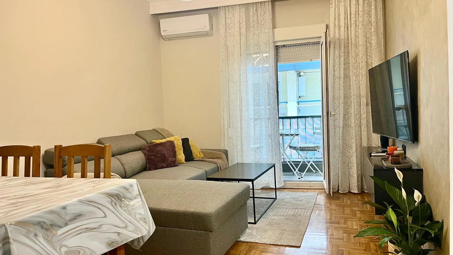 2Bdr Cozy Apartment - Near Waterfront And Metro Thessaloniki 0*,